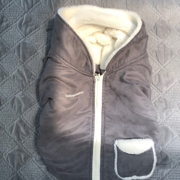 kiddopotamus Other - Kiddopatomous winter car seat cover